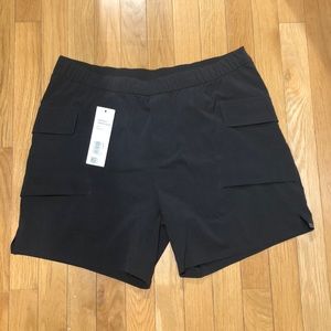 Diffract Cargo Shorts *Lululemon Lab* size L